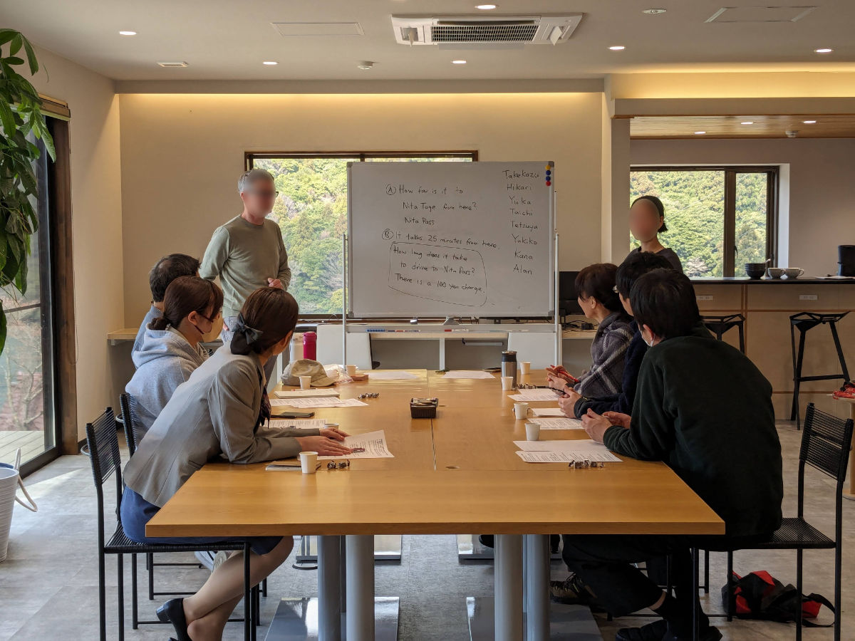 チームでのワーケーション合宿のイメージ